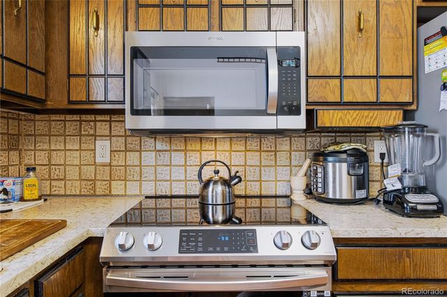 16474 E 7th Avenue, Aurora, CO 80011