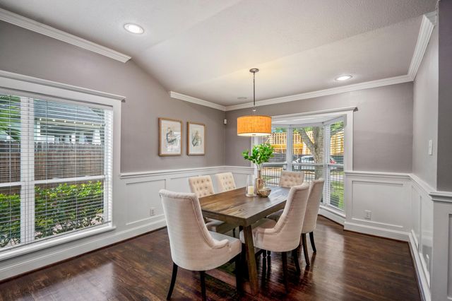 829 E 27th Street, Houston, TX 77009