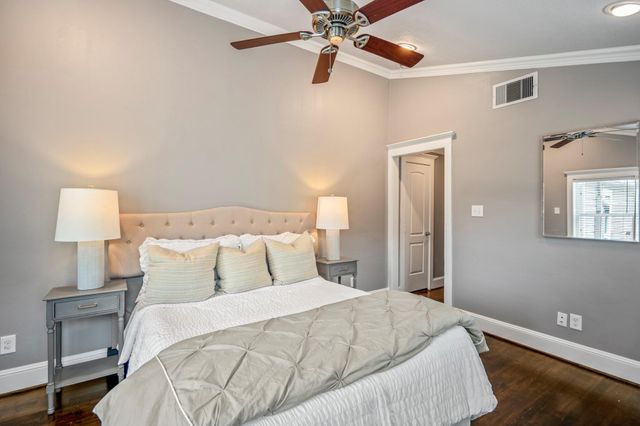 829 E 27th Street, Houston, TX 77009