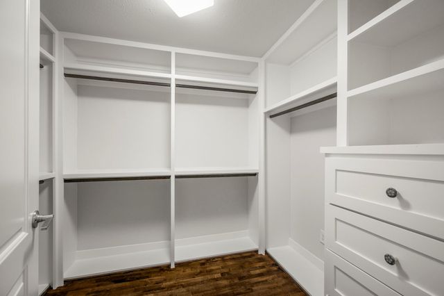 829 E 27th Street, Houston, TX 77009