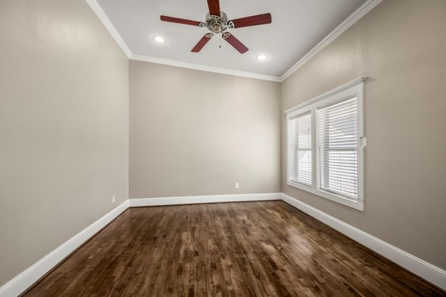 829 E 27th Street, Houston, TX 77009