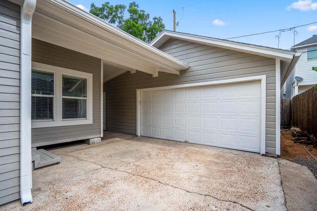 829 E 27th Street, Houston, TX 77009