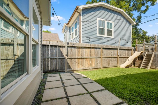 829 E 27th Street, Houston, TX 77009