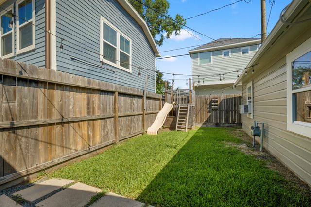 829 E 27th Street, Houston, TX 77009