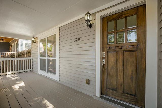 829 E 27th Street, Houston, TX 77009