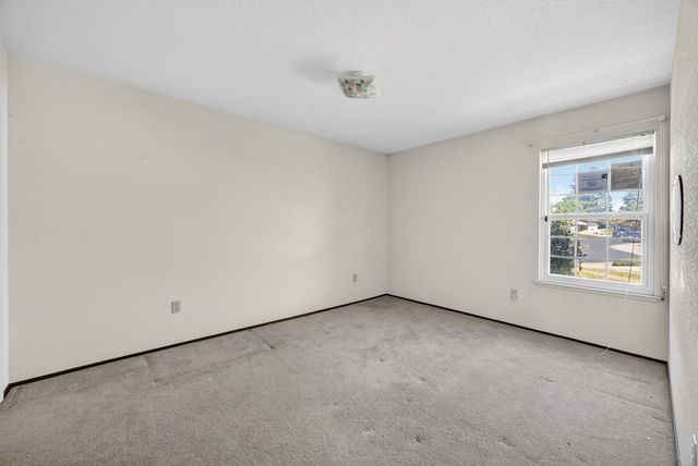 8560 Jester Ct, Elk Grove, CA 95624