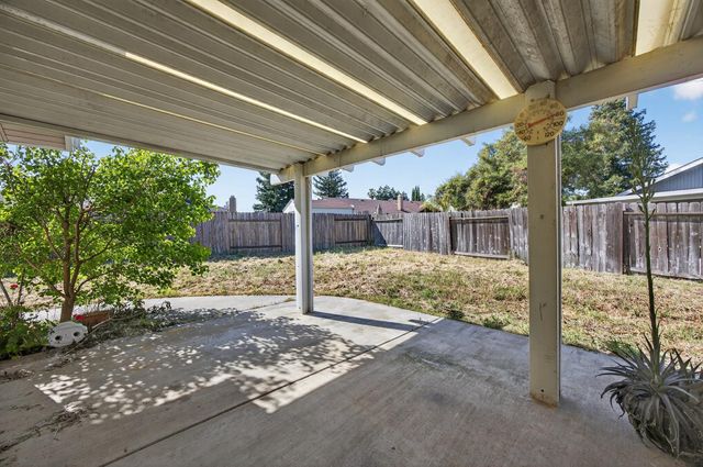 8560 Jester Ct, Elk Grove, CA 95624