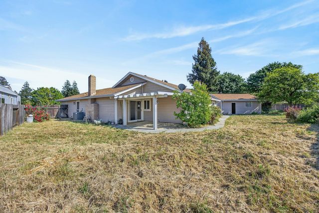 8560 Jester Ct, Elk Grove, CA 95624
