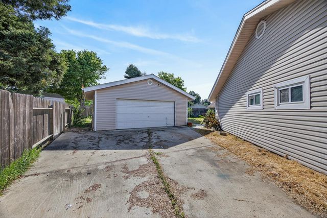 8560 Jester Ct, Elk Grove, CA 95624