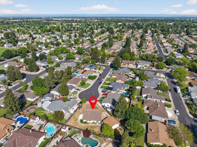 8560 Jester Ct, Elk Grove, CA 95624