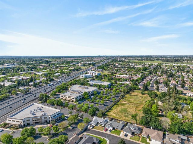 8560 Jester Ct, Elk Grove, CA 95624