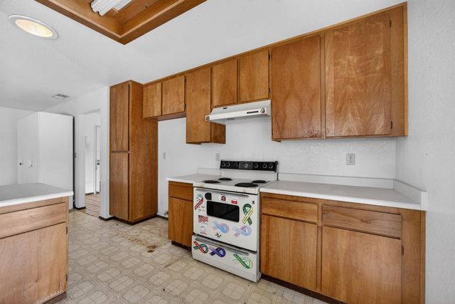 8560 Jester Ct, Elk Grove, CA 95624