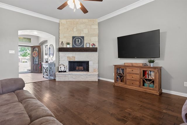 7921 Grassland Drive, Godley, TX 76044