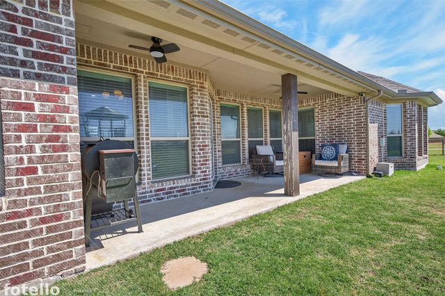 7921 Grassland Drive, Godley, TX 76044