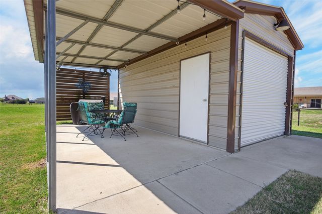 7921 Grassland Drive, Godley, TX 76044