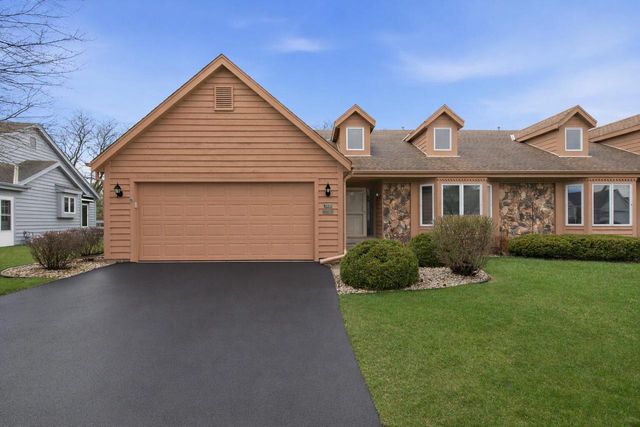 W180N9879 Riversbend CIRCLE W, Germantown, WI 53022