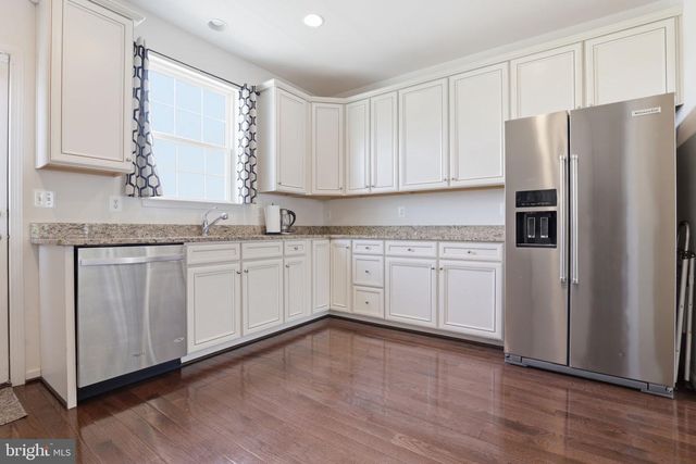 8333 SCOTLAND LOOP, Manassas, VA 20109