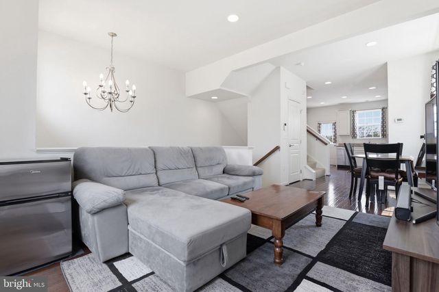 8333 SCOTLAND LOOP, Manassas, VA 20109
