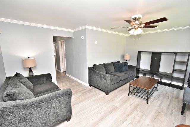 3123 176th Street, Lansing, IL 60438