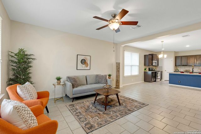 428 KINGS WAY, Cibolo, TX 78108