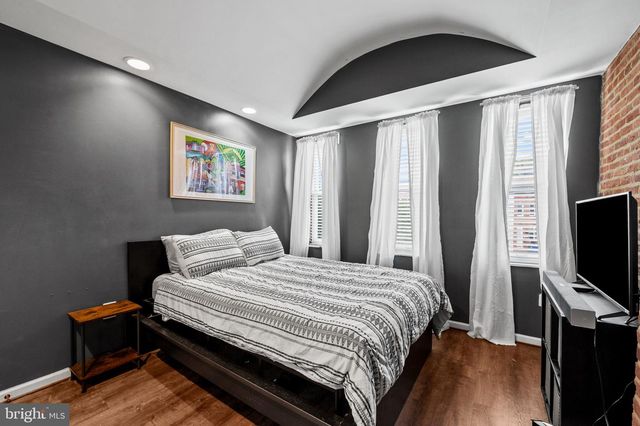 1151 W CROSS ST, Baltimore, MD 21230
