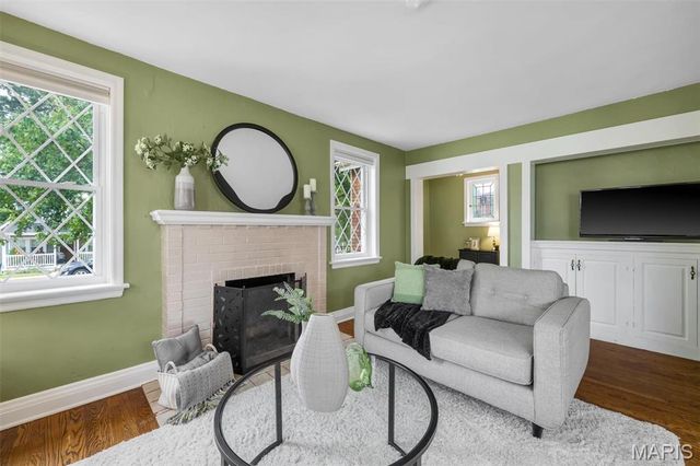 7324 Weil Avenue, St Louis, MO 63119