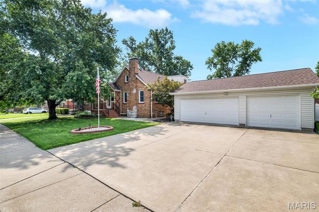 7324 Weil Avenue, St Louis, MO 63119