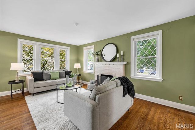 7324 Weil Avenue, St Louis, MO 63119