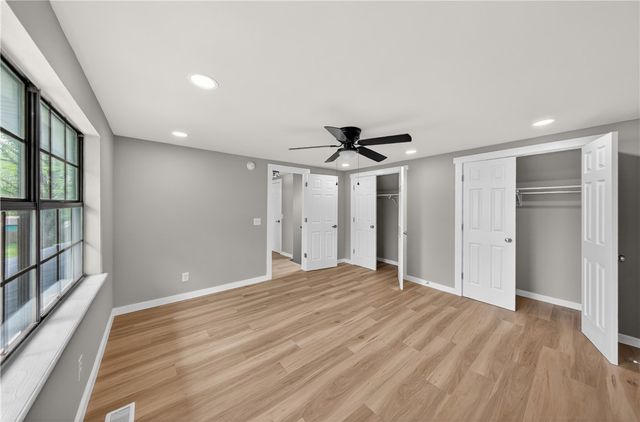 2107 Douglas Street, Bentonville, AR 72712