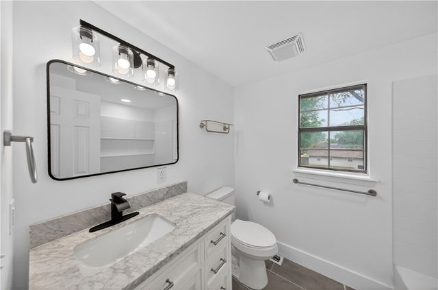 2107 Douglas Street, Bentonville, AR 72712