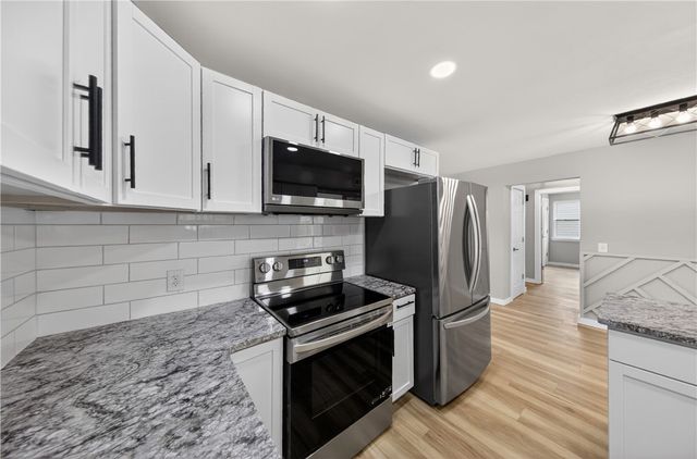 2107 Douglas Street, Bentonville, AR 72712