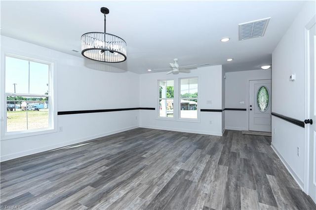 213 S English Street, Greensboro, NC 27401