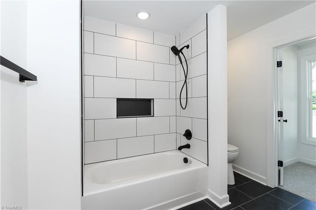 213 S English Street, Greensboro, NC 27401