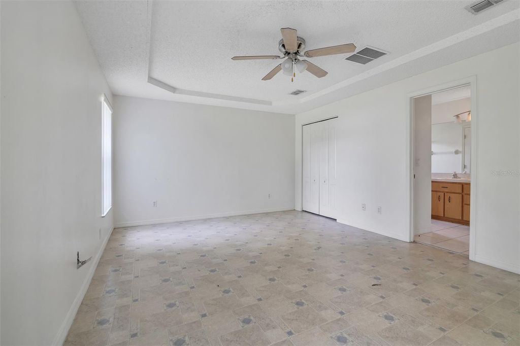 Image 17 of property listing at 14091 SW 32ND TERRACE ROAD, Ocala, FL 34473