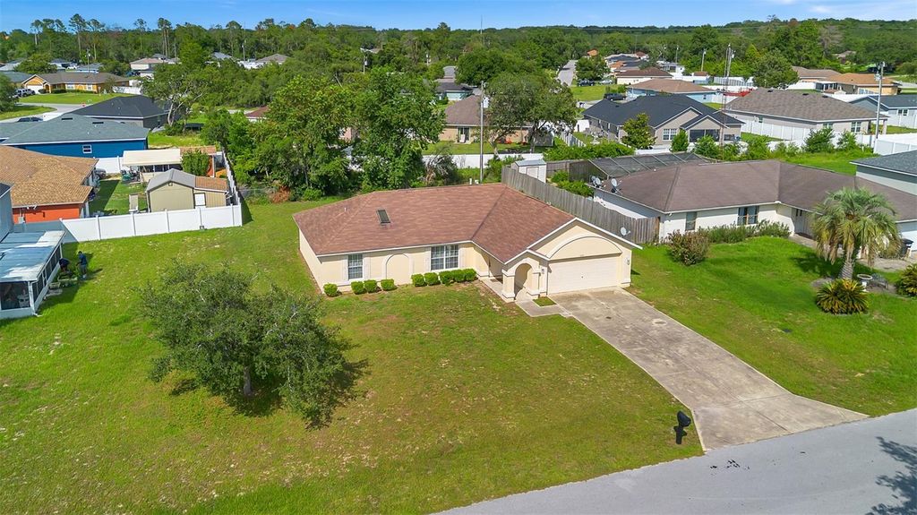 Image 21 of property listing at 14091 SW 32ND TERRACE ROAD, Ocala, FL 34473