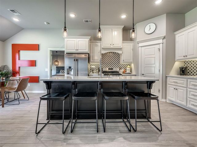 3708 Palisade Lane, Oklahoma City, OK 73179