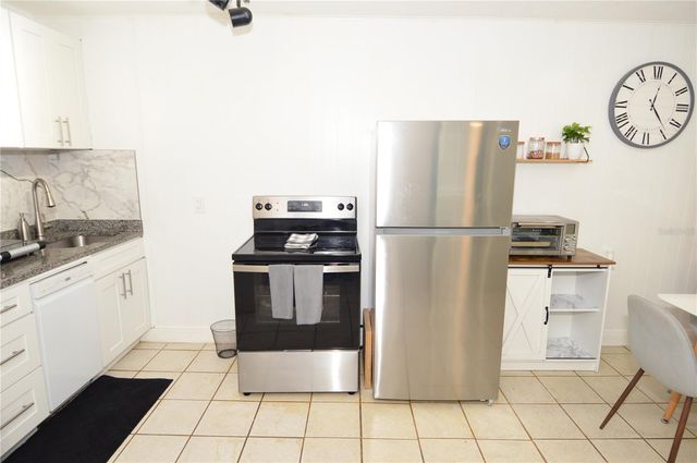 156 146TH AVENUE E A, Madeira Beach, FL 33708