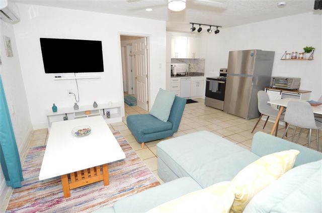 156 146TH AVENUE E A, Madeira Beach, FL 33708