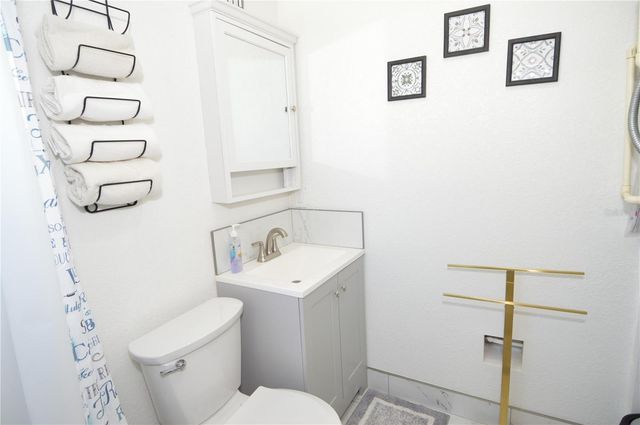 156 146TH AVENUE E A, Madeira Beach, FL 33708