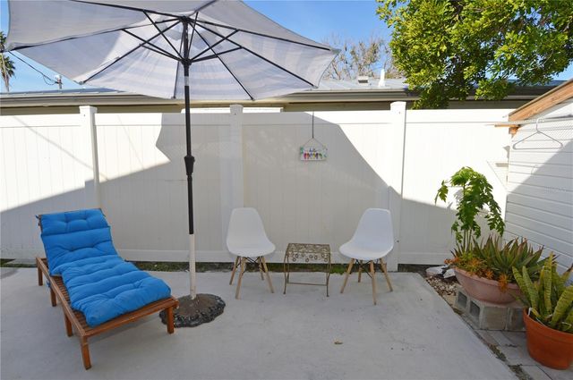 156 146TH AVENUE E A, Madeira Beach, FL 33708