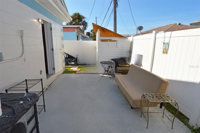 156 146TH AVENUE E A, Madeira Beach, FL 33708