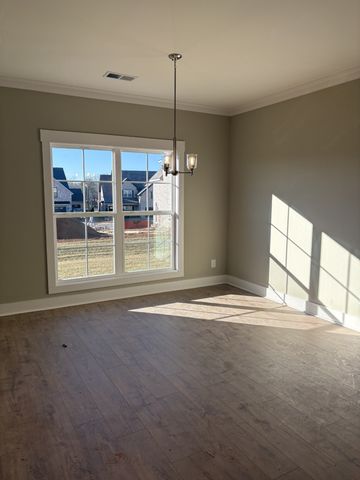 927 Licinius Ln, Murfreesboro, TN 37128