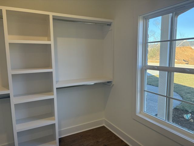 927 Licinius Ln, Murfreesboro, TN 37128