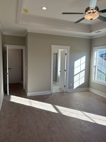 927 Licinius Ln, Murfreesboro, TN 37128