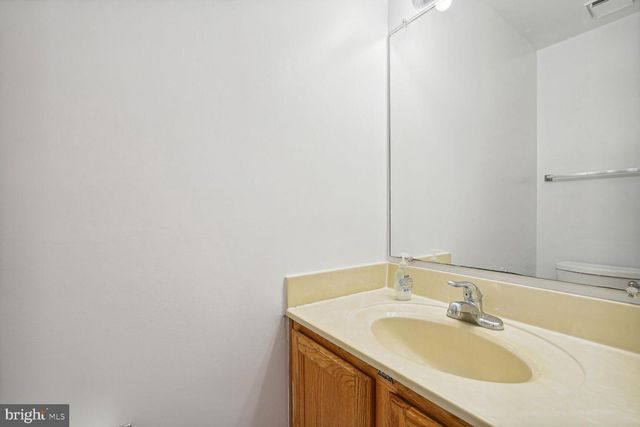 7817 GUM SPRINGS VILLAGE DR, Alexandria, VA 22306