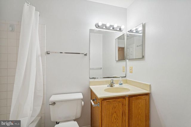 7817 GUM SPRINGS VILLAGE DR, Alexandria, VA 22306