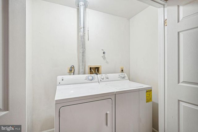 7817 GUM SPRINGS VILLAGE DR, Alexandria, VA 22306