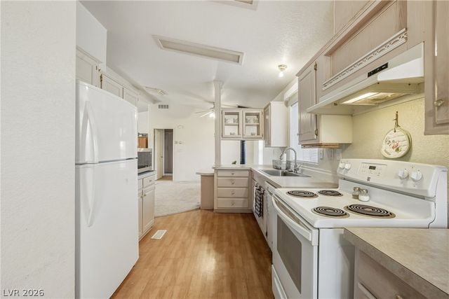 880 South Oconnor Way, Pahrump, NV 89048