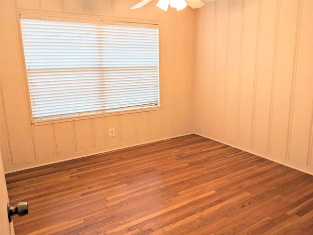 5559 Aspen Street, Bellaire, TX 77401