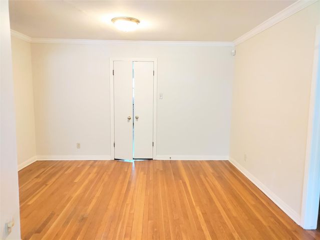 5559 Aspen Street, Bellaire, TX 77401